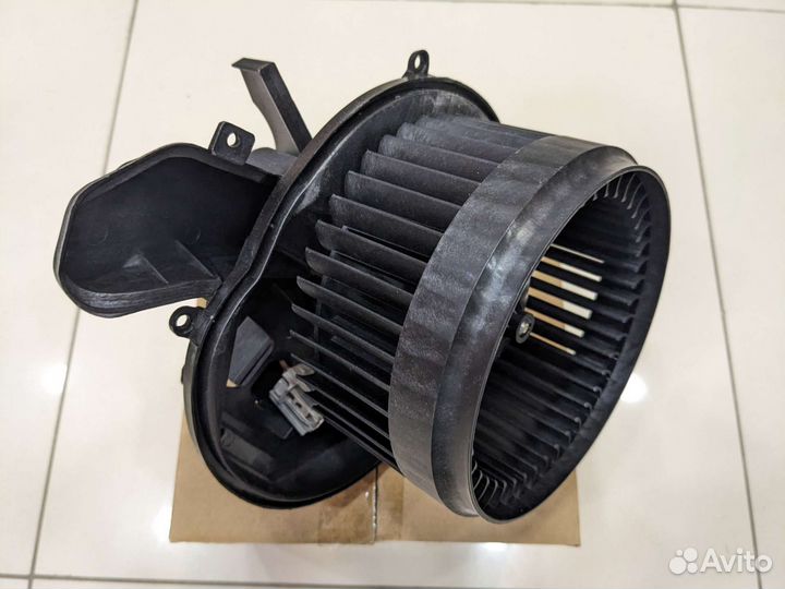 Мотор отопителя volvo XC90 / S60 / S80