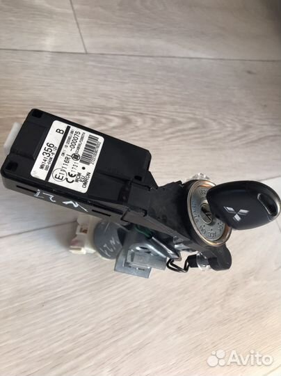 Замок зажигания Lancer X