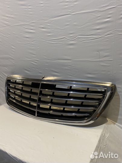 Mercedes W222 13- Решетка Радиатора 014