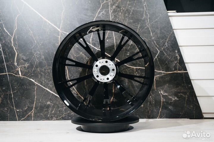 Кованные диски R22 Audi Q8