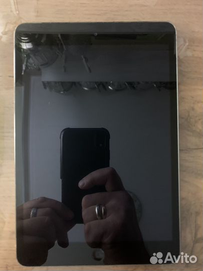 Планшет iPad mini2 16 gb (Wi-Fi+ Cell)