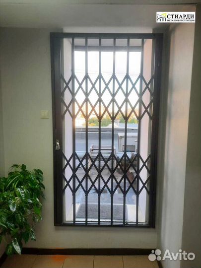 Решетки металлические на двери
