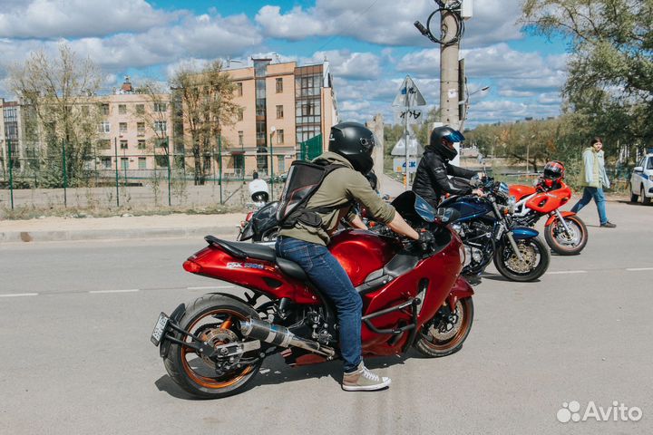 Suzuki gsx1300r hayabusa