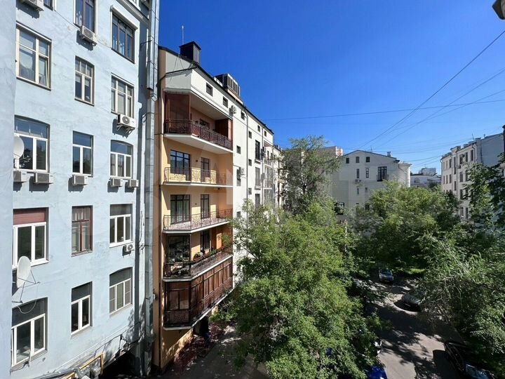 4-к. квартира, 114 м², 5/6 эт.