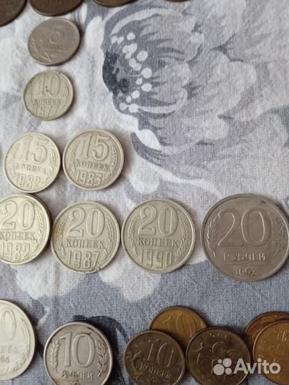 Монеты бумажные