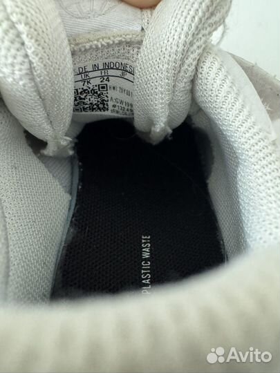 Кроссовки детские adidas 24