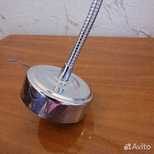 Лампа настольная