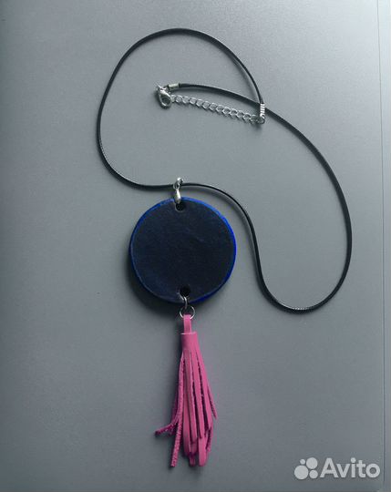 Авторское украшение из кожи ручной работы