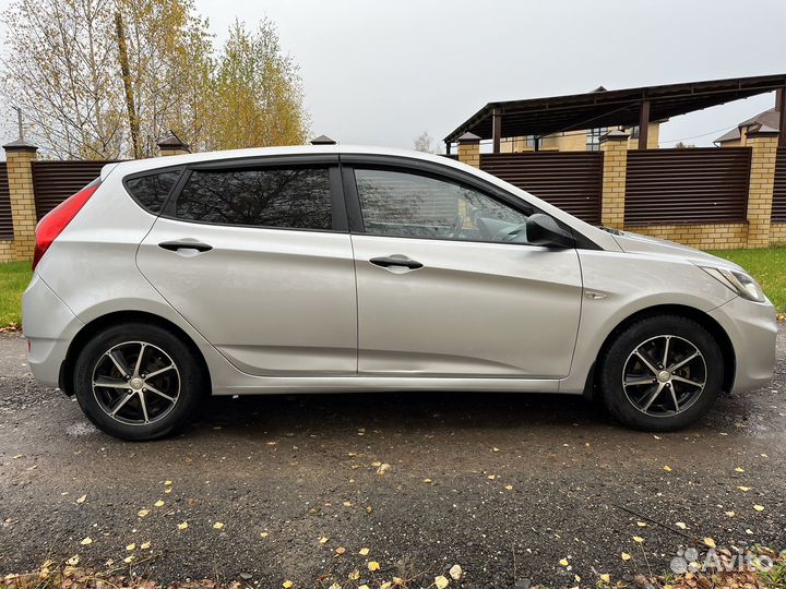 Hyundai Solaris 1.4 AT, 2011, 204 398 км