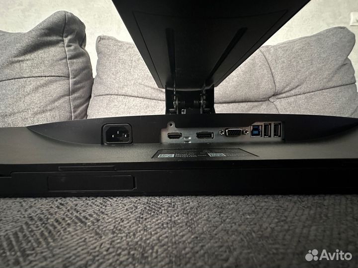 Монитор Dell 23