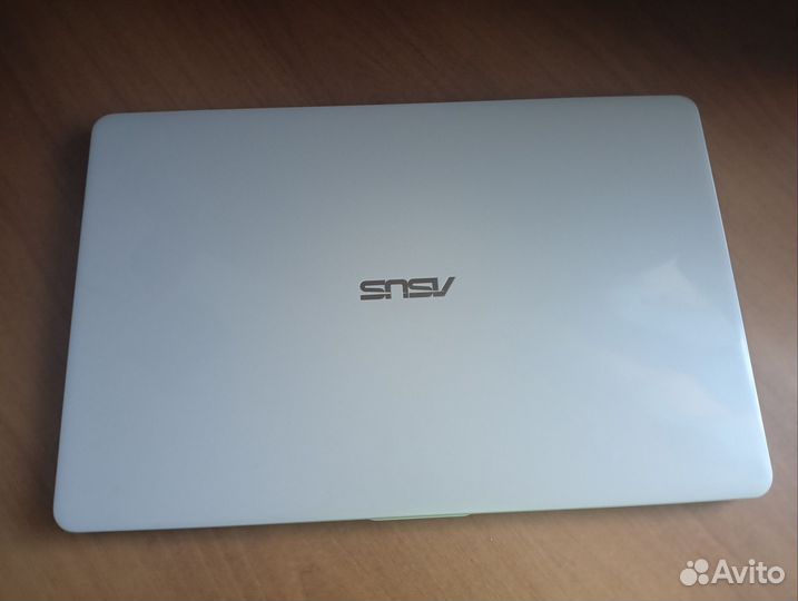 Ноутбук asus vivobook 17