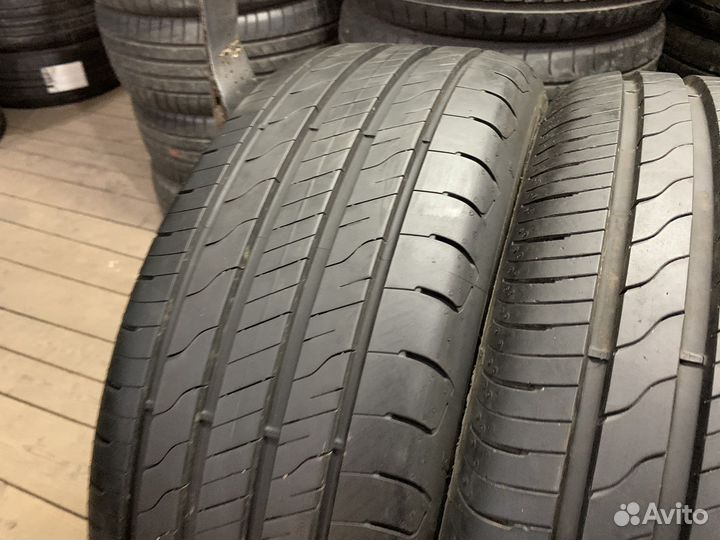 Goodyear EfficientGrip Performance 2 215/50 R17