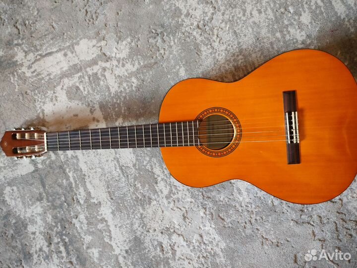 Классическая гитара yamaha cs40