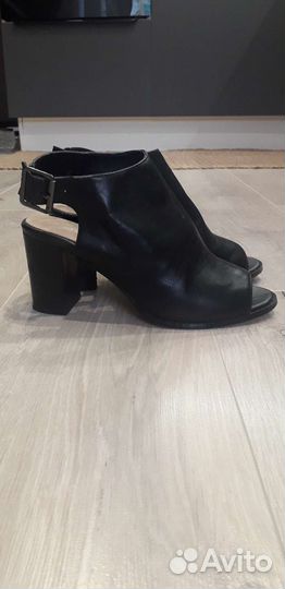 Босоножки натуральная кожа 39