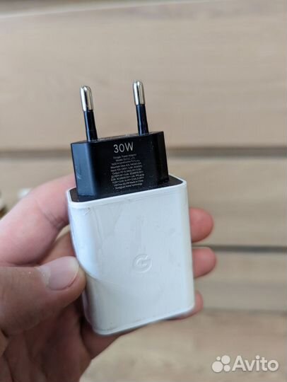 Google Pixel adapter 30w