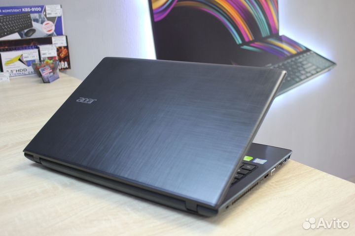 Офисный ноутбук Acer