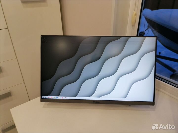 Монитор Samsung