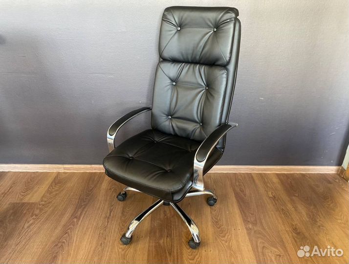 Кресло для офиса новое