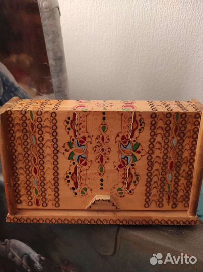 Шкатулка для сигарет, сигаретница