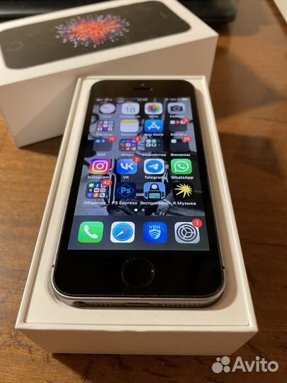 iPhone SE, 32 ГБ