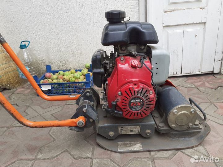 Вибратор для асфальта