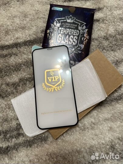 Чехол на iPhone