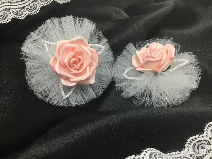 Бантики из фатина с розами
