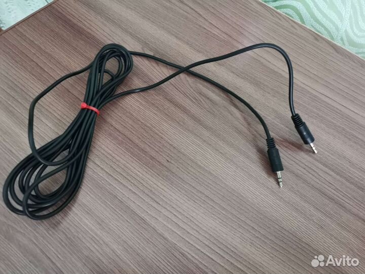 Аудио кабель 3.5-3.5