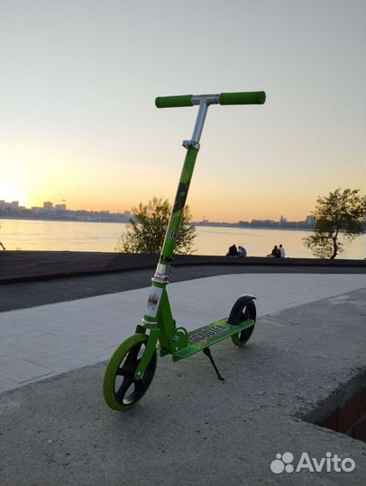 Самокат детский новый
