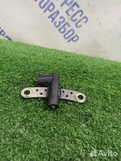 Датчик положения коленвала Renault Symbol седан