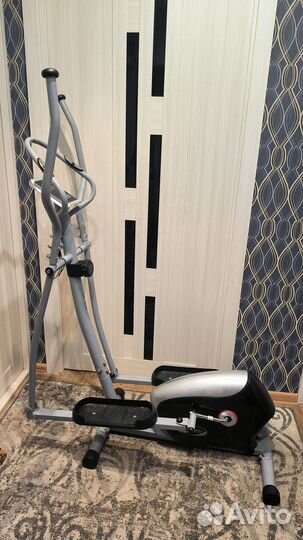 Эллиптический тренажер (шаговый)