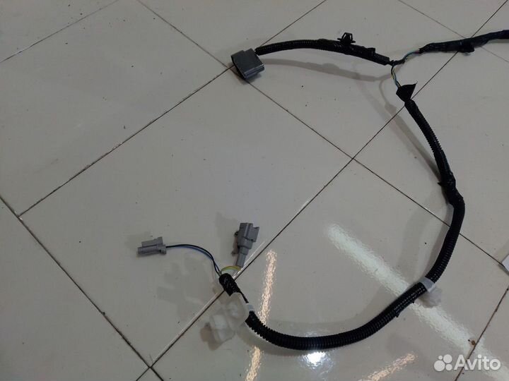 Электропроводка двери передней левой (Nissan Note)