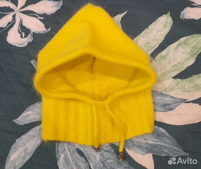 Капор женский