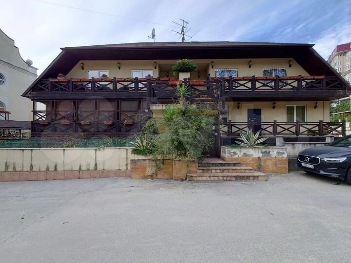 4-к. квартира, 120 м², 2/3 эт.