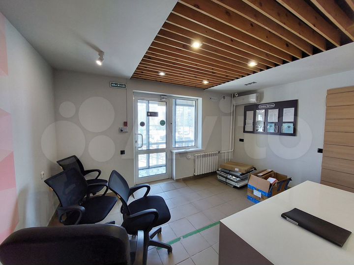 Свободное назначение, Университетская Набережная у