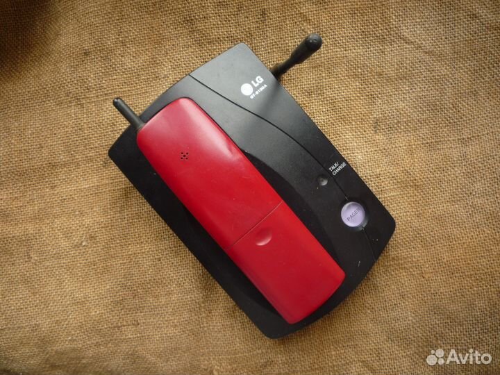 Телефон LG-9130А