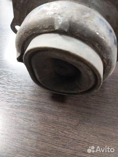 Подушка двигателя Bmw X5 3.0D E70 M57N2 2007