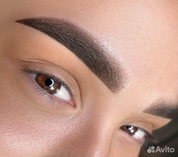 Модель на перманентный макияж бровей