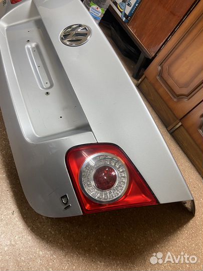 Крышка багажника Volkswagen Jetta 5 05-11г