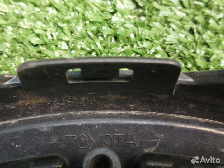 Кронштейн передний Toyota Land Cruiser Prado 150