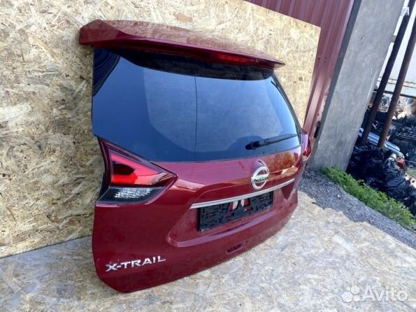 Задняя дверь Nissan X Trail т 32 крышка багажника