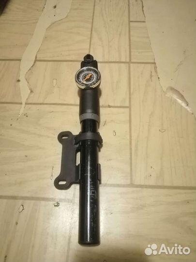 Насос для велосипеда Giyo