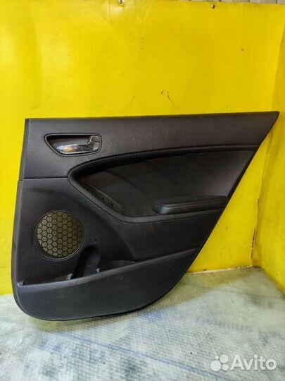 Обшивка двери задней правой Kia Cerato 3 Yd