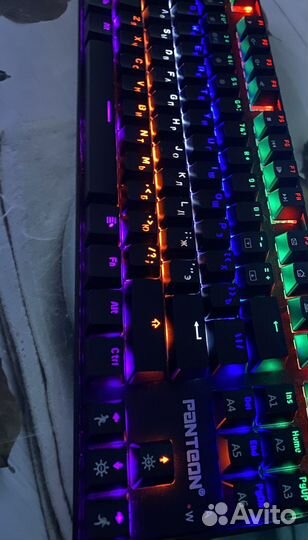 Игровая механическая клавиатура Panteon T4