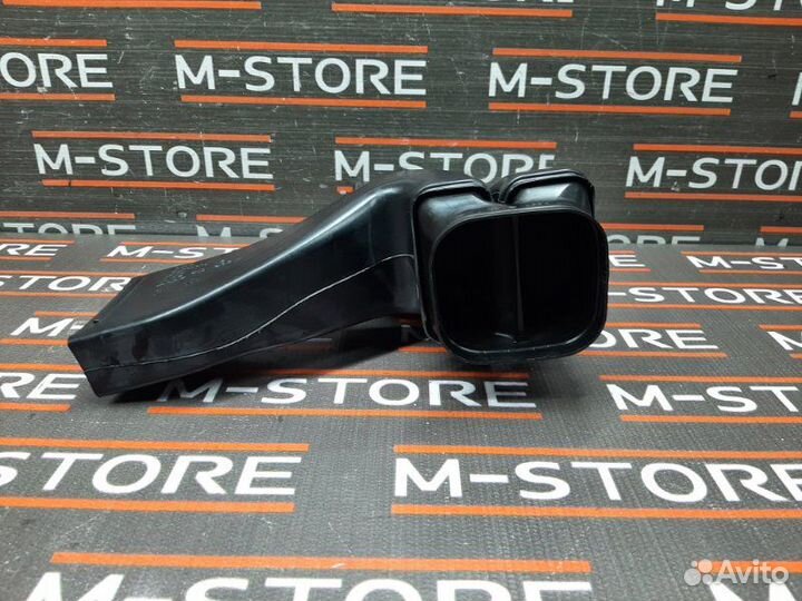 Воздуховод печки передний правый Audi A8 4E/D3 BVJ