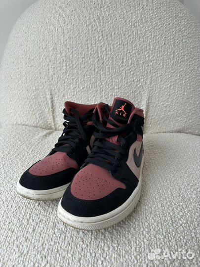 Кроссовки nike air jordan 1 женские