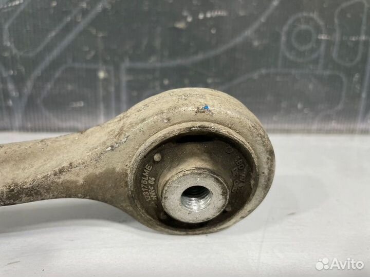 Рычаг подвески передний левый Volkswagen Passat B5