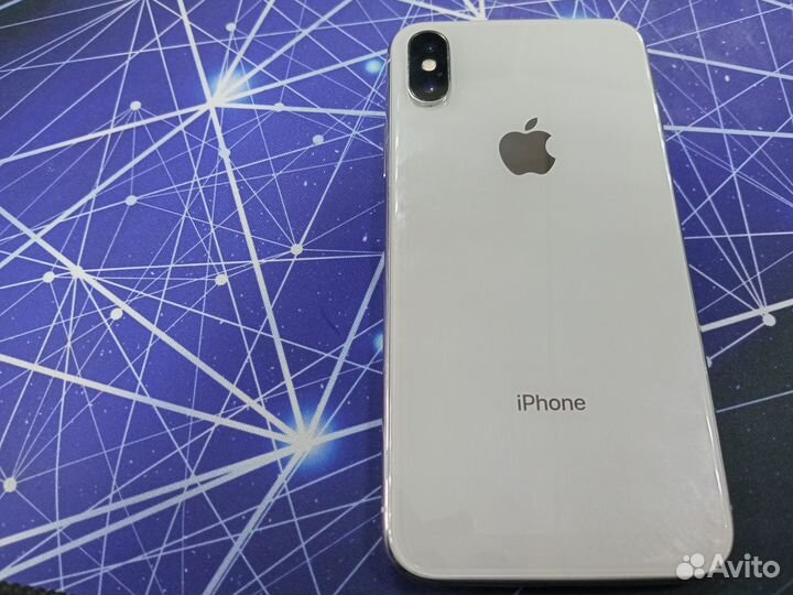 iPhone X, 64 ГБ