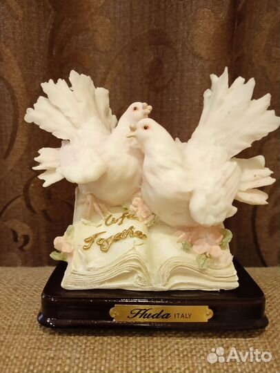 Коллекционная фигурка