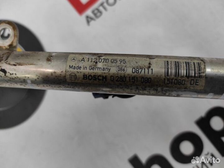 Топливная рампа с форсунками Mercedes-Benz E 240